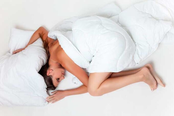 Mauvaise posture de sommeil comme cause de douleurs au cou